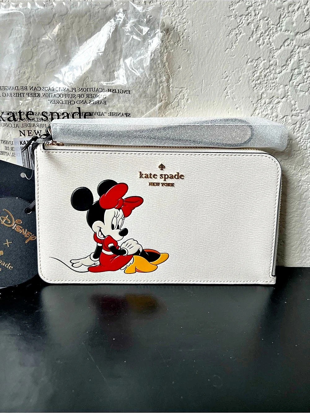 Kate Spade New York x Disney Minnie Mouse Medium L Zip Wristlet - Ivory NWT